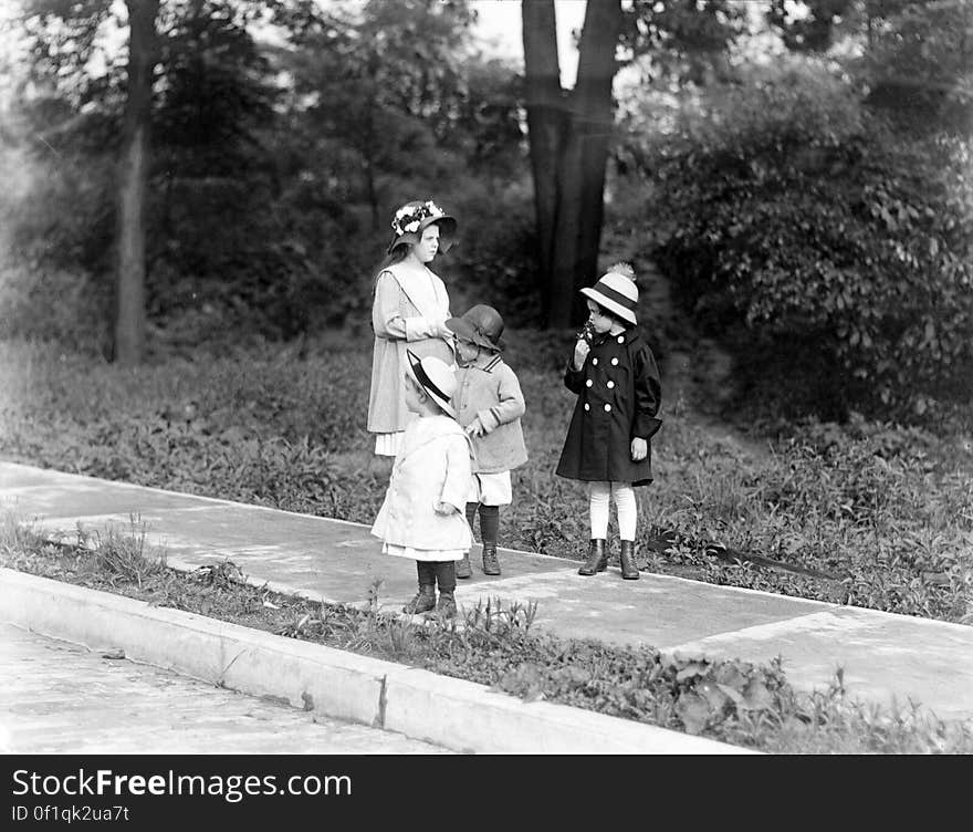 4x5 glass negative scan: &#x22;Agnes, Margery, John, and Charles Hewitt. Edgewood Pa., Sunday, May 25, 1913. &#x22;. 4x5 glass negative scan: &#x22;Agnes, Margery, John, and Charles Hewitt. Edgewood Pa., Sunday, May 25, 1913. &#x22;