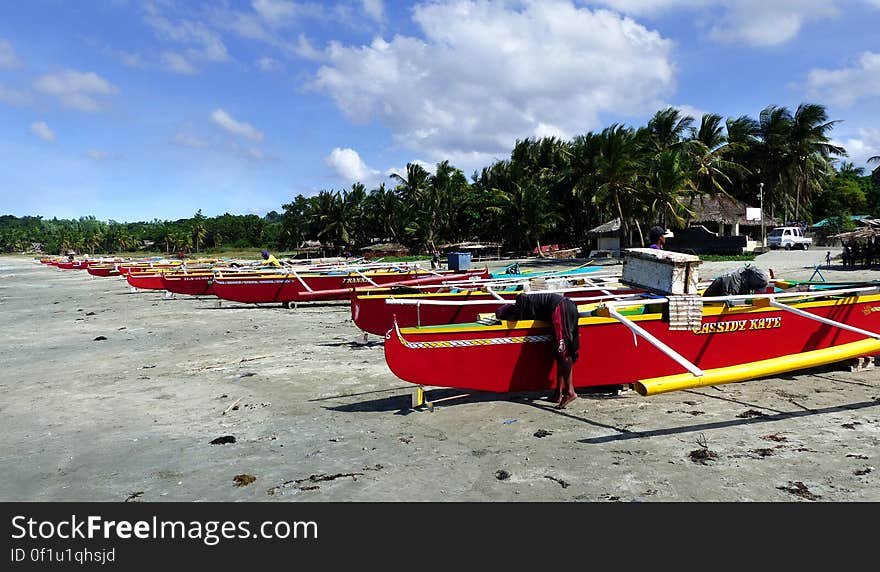 The pristine white beaches of Pagudpud may now be getting a little bit of fame but Currimao is truly an undiscovered gem. Just a 20 minute drive from Laoag, its also pretty convenient for a quick trip to the beach. and of course coconut trees. Watch out for the colourful Bilog fishing boats which can be hired for memorable pleasure trips. The pristine white beaches of Pagudpud may now be getting a little bit of fame but Currimao is truly an undiscovered gem. Just a 20 minute drive from Laoag, its also pretty convenient for a quick trip to the beach. and of course coconut trees. Watch out for the colourful Bilog fishing boats which can be hired for memorable pleasure trips.