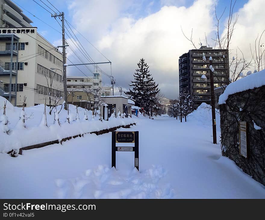 The old Temiya Line in winter/冬の旧手宮線