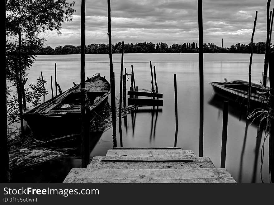 Il fiume Po dalle rive di Taglio di Po a tarda sera. Il fiume Po dalle rive di Taglio di Po a tarda sera...