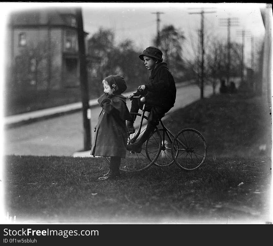 4x5 glass negative scan - &#x22;Charles and Louise C. Hewitt, 7942 Westmoreland Ave., Swissvale, Pa., May 13, 1917&#x22;. 4x5 glass negative scan - &#x22;Charles and Louise C. Hewitt, 7942 Westmoreland Ave., Swissvale, Pa., May 13, 1917&#x22;