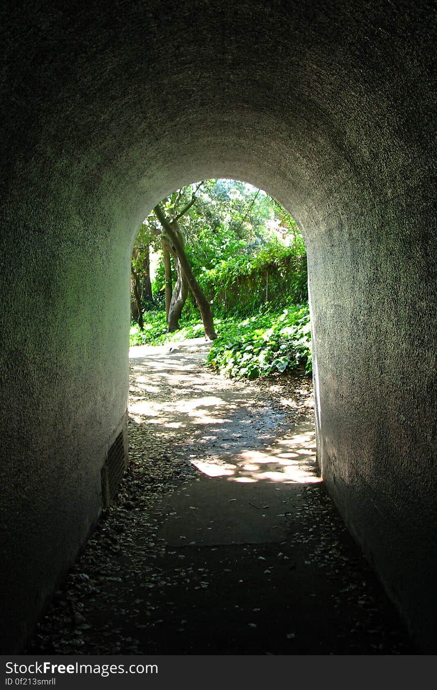 tunnel 2