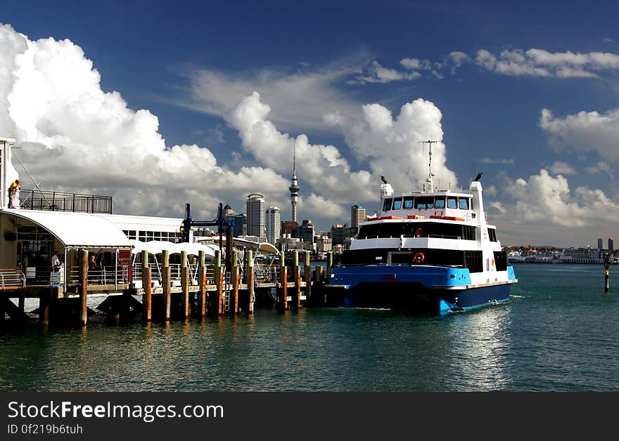 Devonport Ferry &#x28;6&#x29;