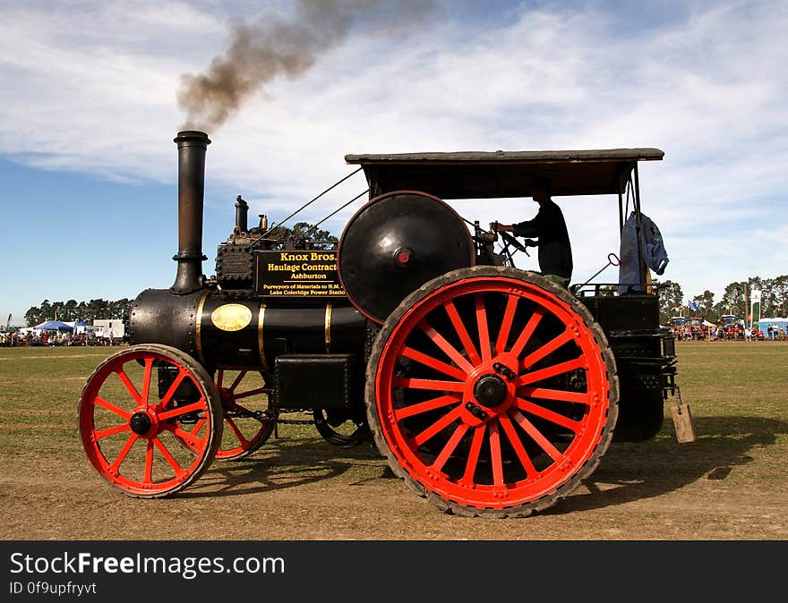 McLaren Traction Engine &#x28;6&#x29;