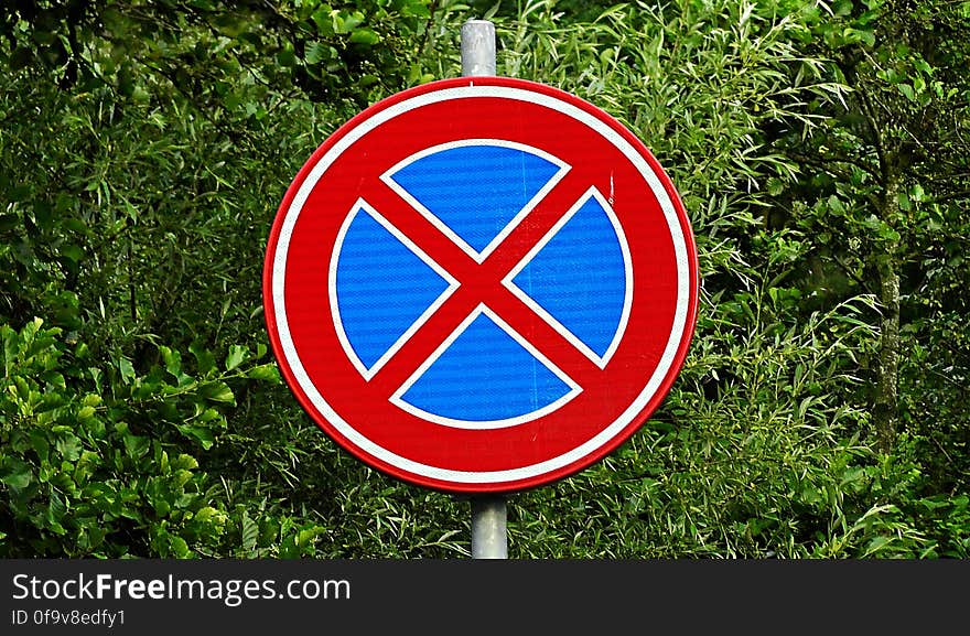 PUBLIC DOMAIN DEDICATION digionbew 8. juni - 11-06-16 Traffic sign LOW RES S1440053