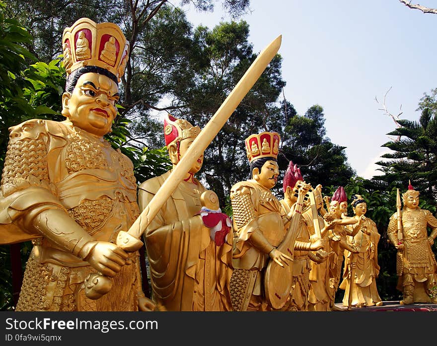 Hong Kong has many temples, but one of the best and certainly a favorite amongst tourists is the temple of the 10,000 Buddhas in the New Territories. The Temple of 10,000 Buddhas is stationed in the secluded greenery of the New Territories, featuring nearly 12,000 Buddha statues in various poses. Hong Kong has many temples, but one of the best and certainly a favorite amongst tourists is the temple of the 10,000 Buddhas in the New Territories. The Temple of 10,000 Buddhas is stationed in the secluded greenery of the New Territories, featuring nearly 12,000 Buddha statues in various poses.