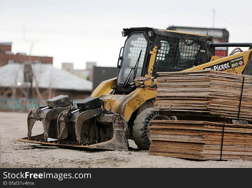 Backhoe loader