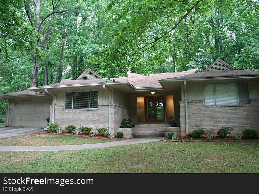 My 3 bedroom 2 bath home at 3878 Samaria Court, Tucker GA is up for sale now. Please contact me or my realtor if you&#x27;re interested, or know someone who might be. This home is in the Atlanta Georgia area with convenient access to 85, 285, and 78. Ten minutes from downtown Decatur. See the complete set of photos here, and a larger slideshow version on a little website I put together here: 3878samaria.com. My 3 bedroom 2 bath home at 3878 Samaria Court, Tucker GA is up for sale now. Please contact me or my realtor if you&#x27;re interested, or know someone who might be. This home is in the Atlanta Georgia area with convenient access to 85, 285, and 78. Ten minutes from downtown Decatur. See the complete set of photos here, and a larger slideshow version on a little website I put together here: 3878samaria.com.