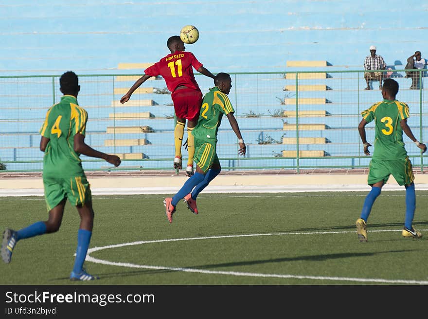 A Horseed playerhits the ball with head during a game between Heegan and Horseed football clubs at Banadir Stadium on 31st January 2014. AU UN IST PHOTO / David Mutua. A Horseed playerhits the ball with head during a game between Heegan and Horseed football clubs at Banadir Stadium on 31st January 2014. AU UN IST PHOTO / David Mutua