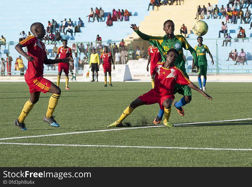 A Horseed protects the ball from being stolen by a Heegan player during a game between the two football clubs held at Banadir Stadium on 31st January 2014. AU UN IST PHOTO / David Mutua. A Horseed protects the ball from being stolen by a Heegan player during a game between the two football clubs held at Banadir Stadium on 31st January 2014. AU UN IST PHOTO / David Mutua