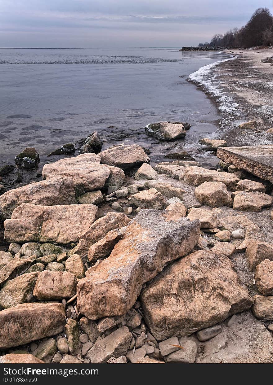 The shore of Lake Ontario in Jack Darling Park in Mississauga. It was -8 C when this was taken and you can see the ice starting to form out on the lake. The shore of Lake Ontario in Jack Darling Park in Mississauga. It was -8 C when this was taken and you can see the ice starting to form out on the lake.