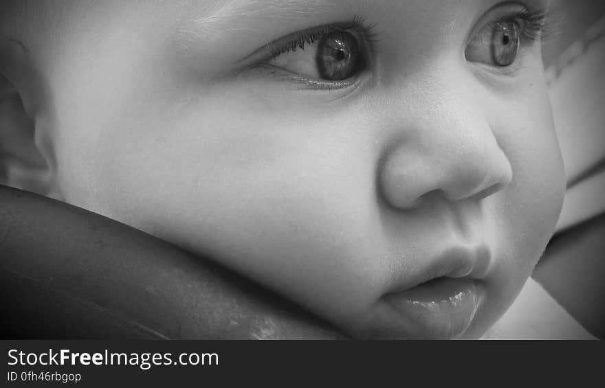 Close Up Photography of Baby&#x27;s Face