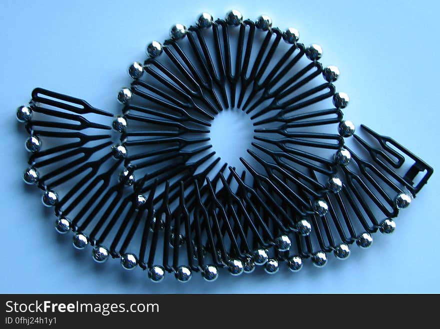 flexible hair comb