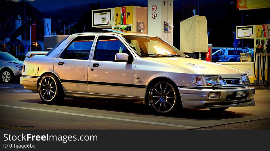 cossi in the petrol station