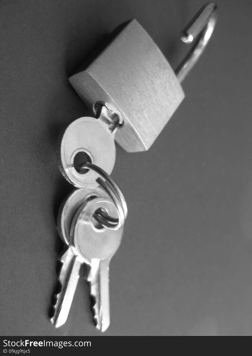 black-and-white-lock-and-keys