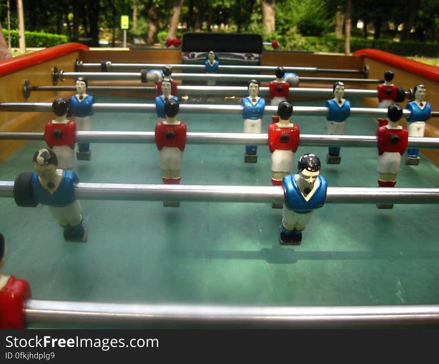 bonzini-style-table-football-players