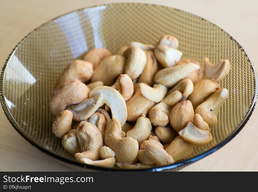 Roasted, fried or raw, cashews make a great snack or ingrediant for cooking. Roasted, fried or raw, cashews make a great snack or ingrediant for cooking