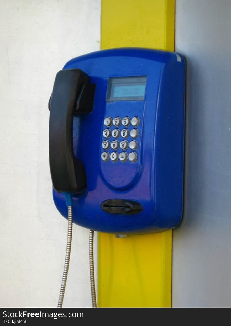 blue-public-telephone