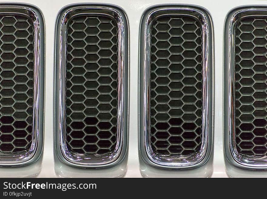 Car mesh grill pattern