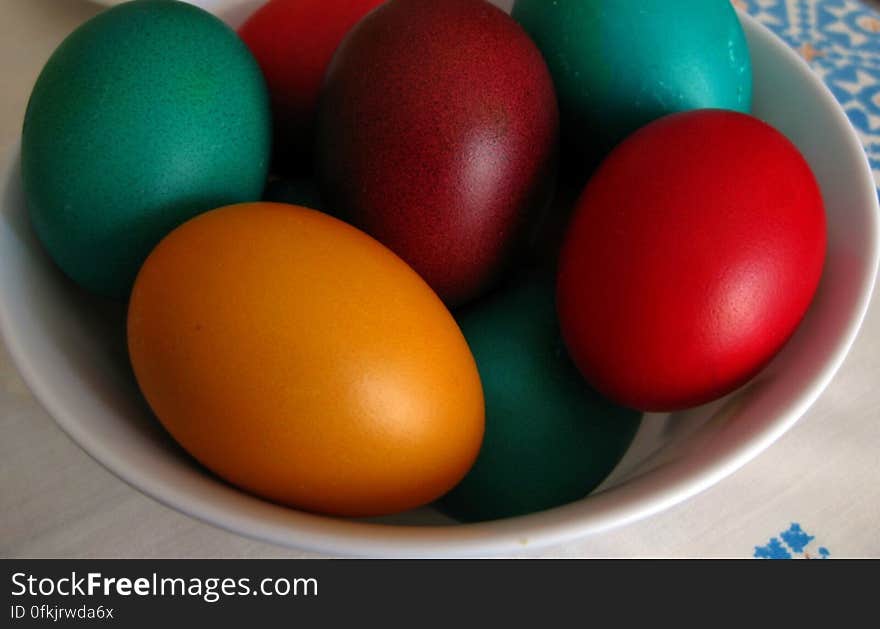 colorful-easter-eggs