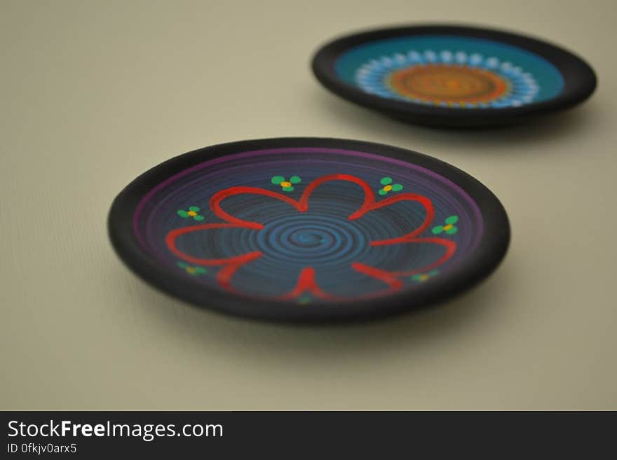 decorative-hand-painted-ceramic-plates