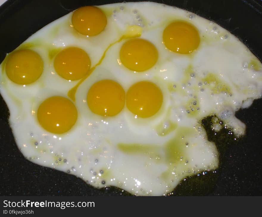 eggs-in-frying-pan