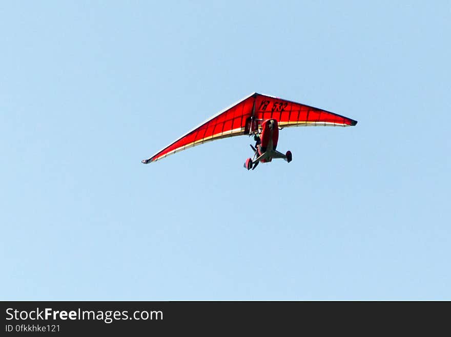 Powered Hang gliders consist of a hang glider wing and a small harness mounted engine, thus being very light. Powered Hang gliders consist of a hang glider wing and a small harness mounted engine, thus being very light.