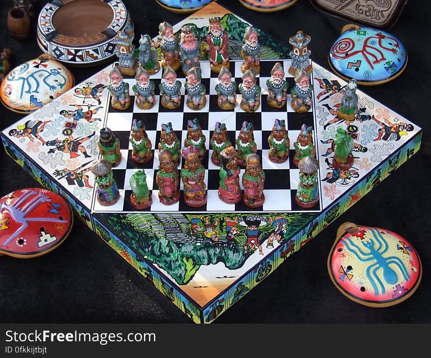 peruvian-chess-set