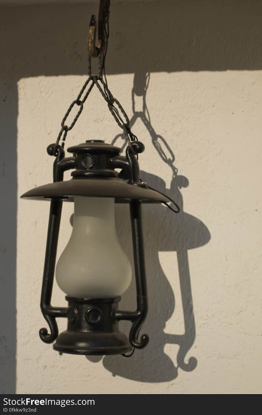 suspended-electrical-outdoor-lamp