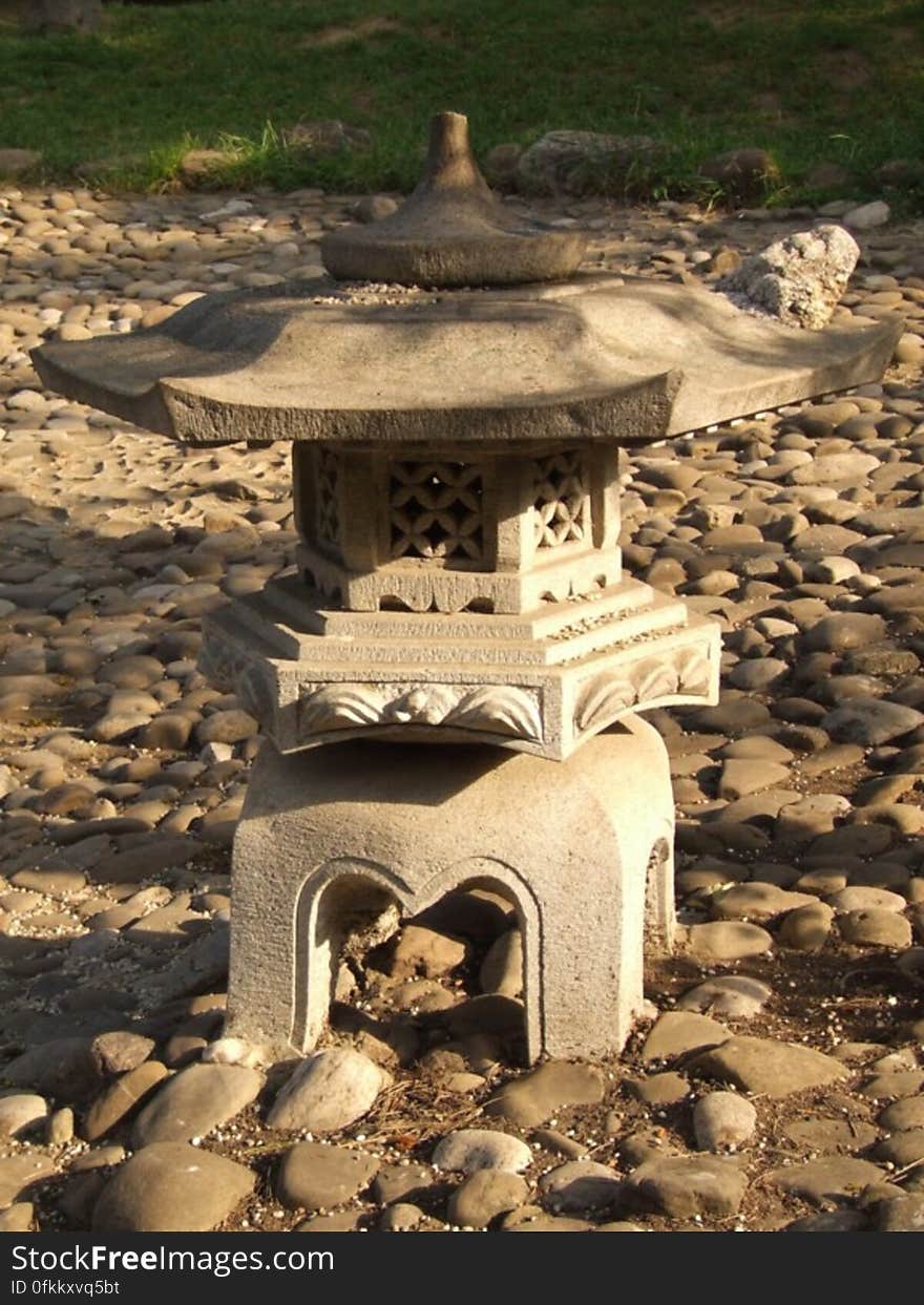 stone-lamp-on-bedrock