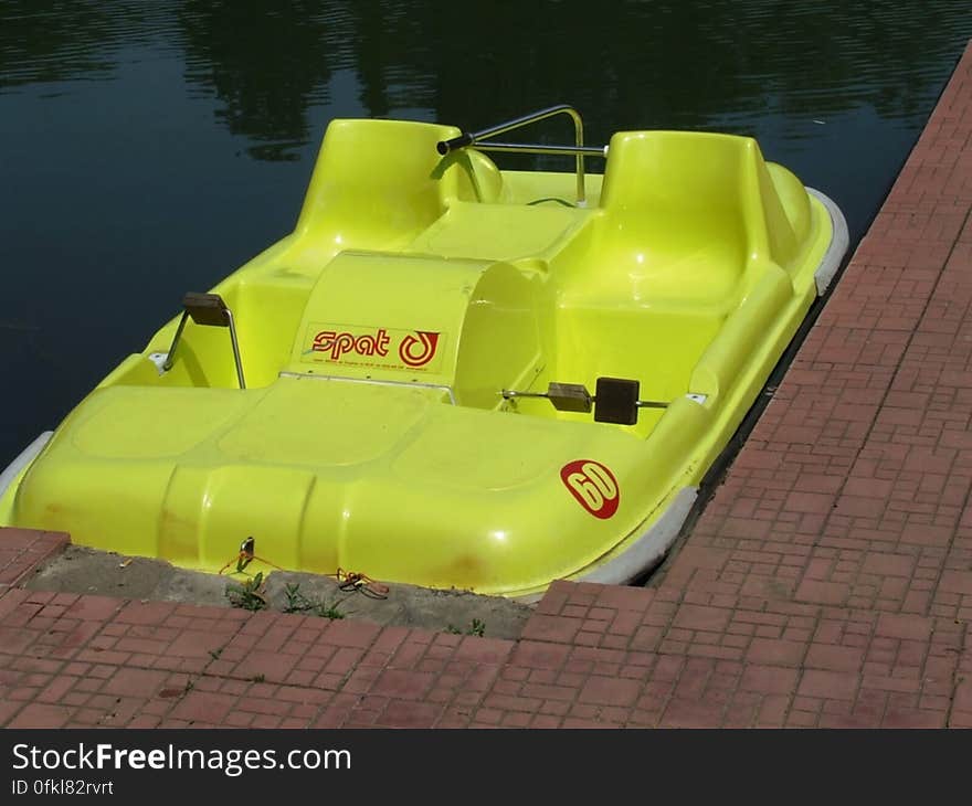 yellow-little-boat