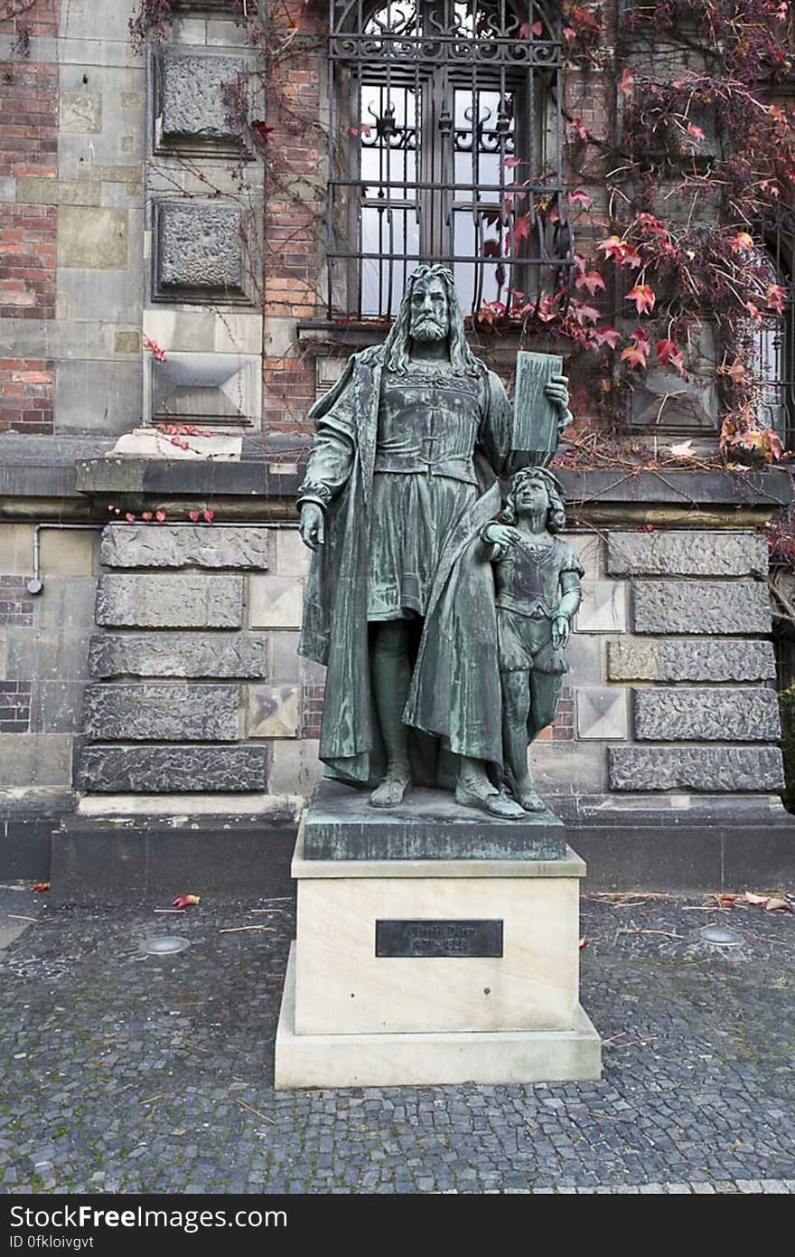 Statue of German painter and engraver Albrecht Durer in front of Wroclaw National Museum. Statue of German painter and engraver Albrecht Durer in front of Wroclaw National Museum.