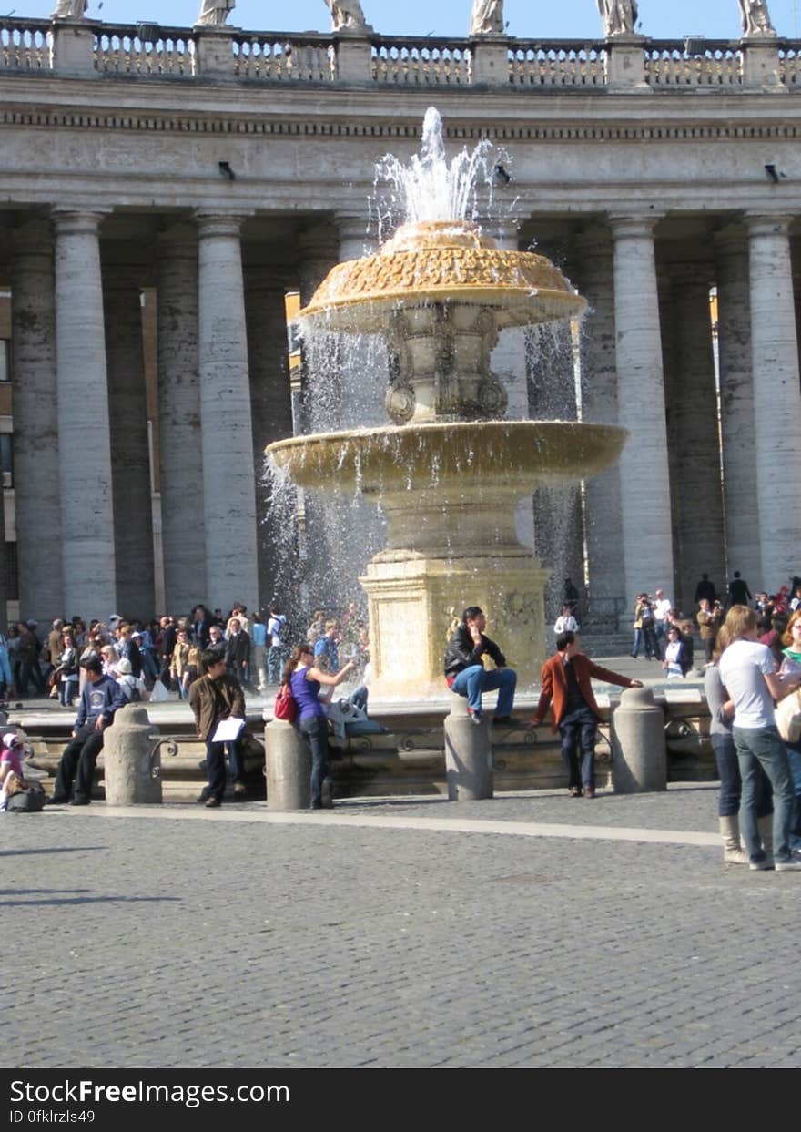 bernini-fountain-in-the-square