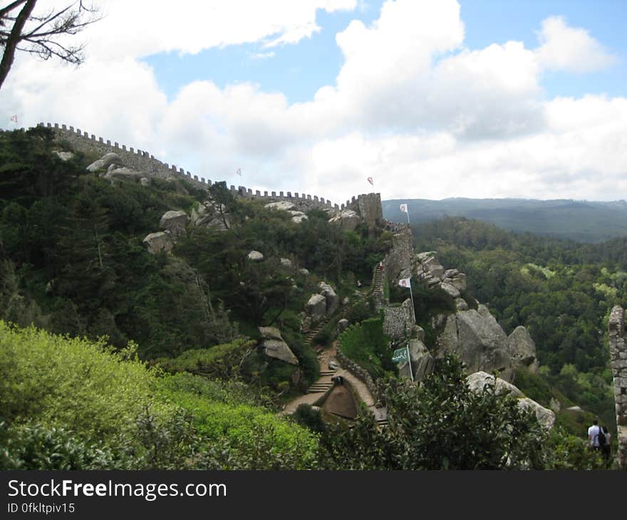 castelo-dos-mouros-line-of-defense-towers