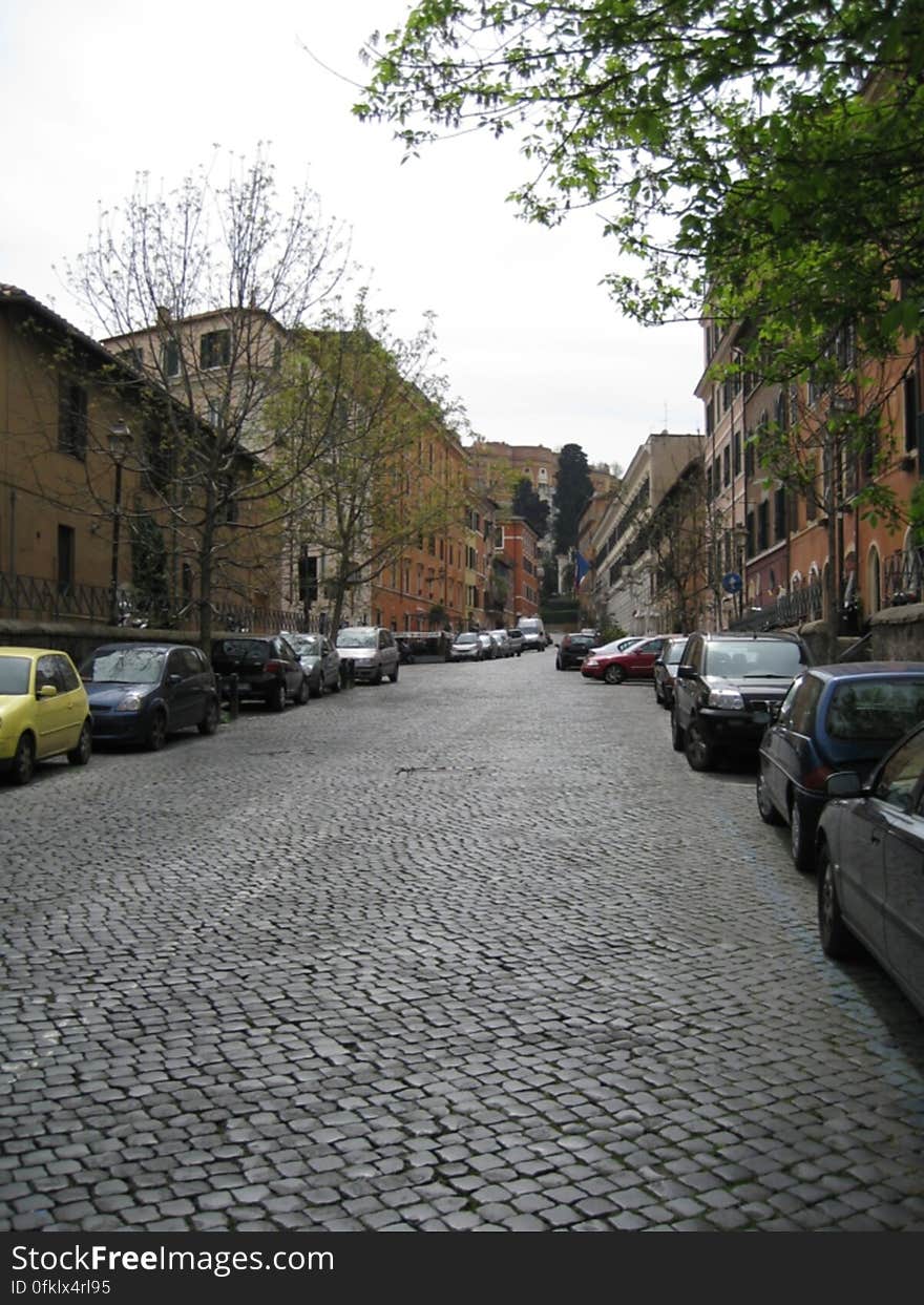 empty-street-climbing-hill