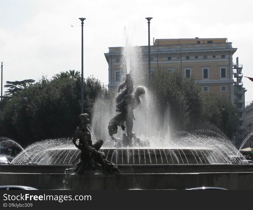 fountain-of-the-naiads-in-piazza-della-repubblica