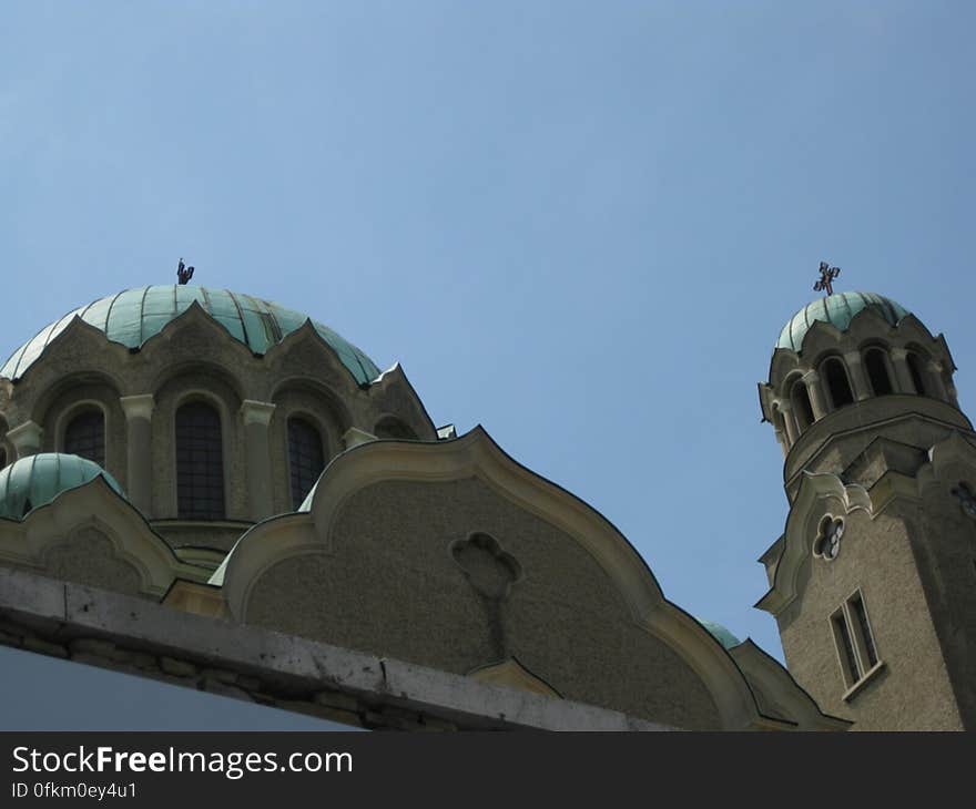 kolyu-ficheto-cathedral-cupolas