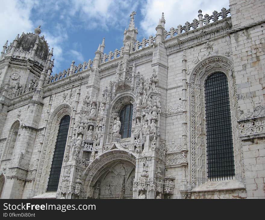 jeronimos-monastery-facade