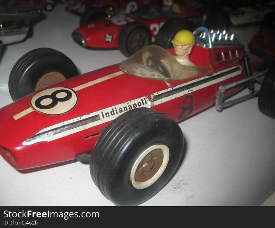 indianapolis-race-car-toy