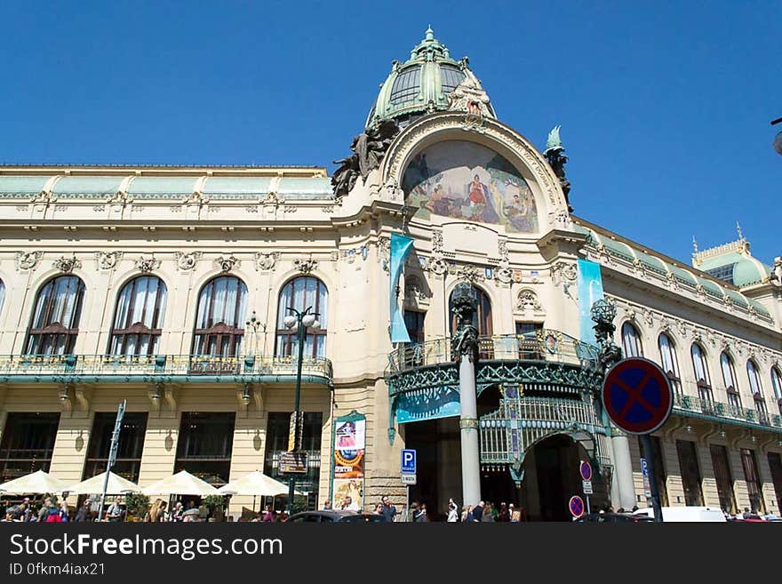 Built on the premises of former Royal House in 1918, this magnificent Art Nouveau building houses the Smetana Concert Hall. Built on the premises of former Royal House in 1918, this magnificent Art Nouveau building houses the Smetana Concert Hall.