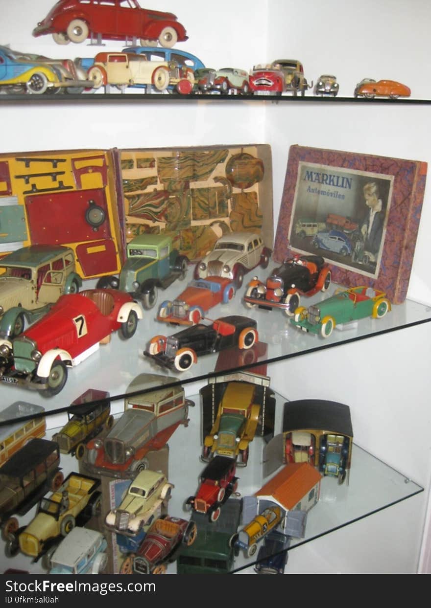 old-car-toys