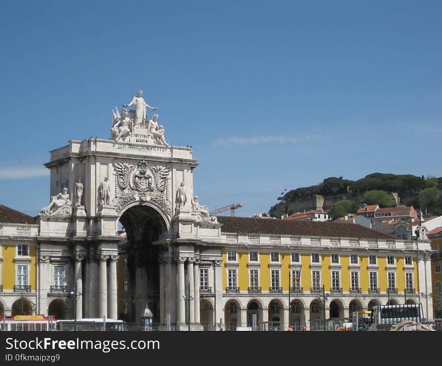 rua-augusta-arch-of-triumph