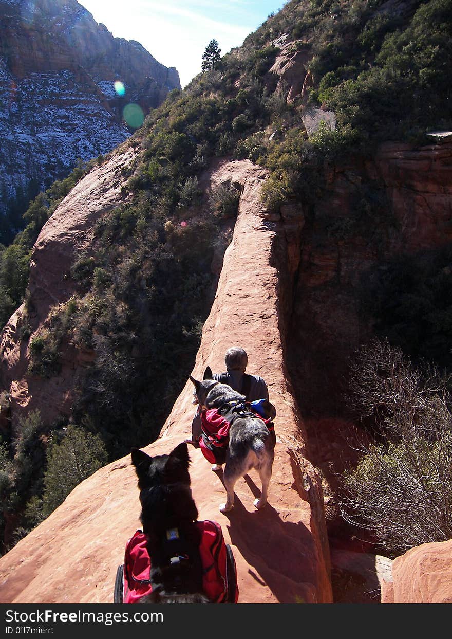 Climbing down onto Vultee Arch. Climbing down onto Vultee Arch