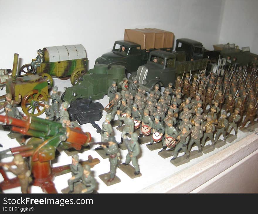 Toy army, convoy and tanks exhibited as a model.