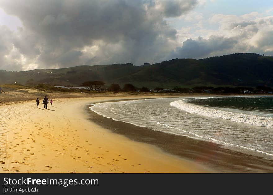 Golden sands Apollo Bay