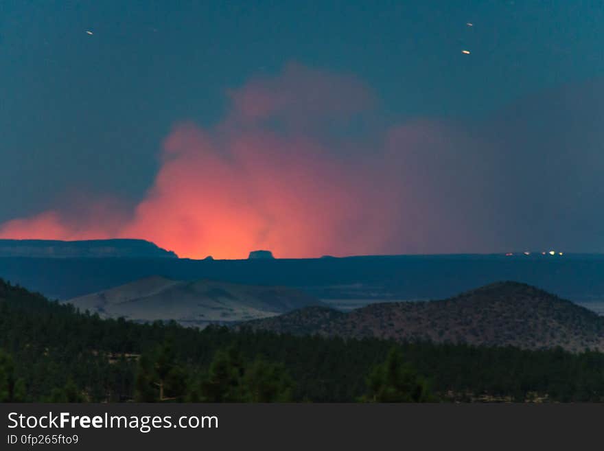 Fuller Fire on the North Rim of the Grand Canyon. Early evening view of from Flagstaff, near White Horse Canyon north of the San Francisco Peaks off FR9123E. Fuller Fire on Inciweb inciweb.nwcg.gov/incident/4845/. Fuller Fire on the North Rim of the Grand Canyon. Early evening view of from Flagstaff, near White Horse Canyon north of the San Francisco Peaks off FR9123E. Fuller Fire on Inciweb inciweb.nwcg.gov/incident/4845/