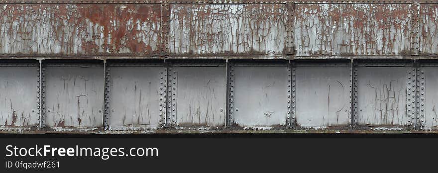 Wood, Rectangle, Automotive tire, Grey, Line, Grass