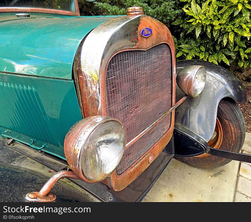 Rusty Ford Front