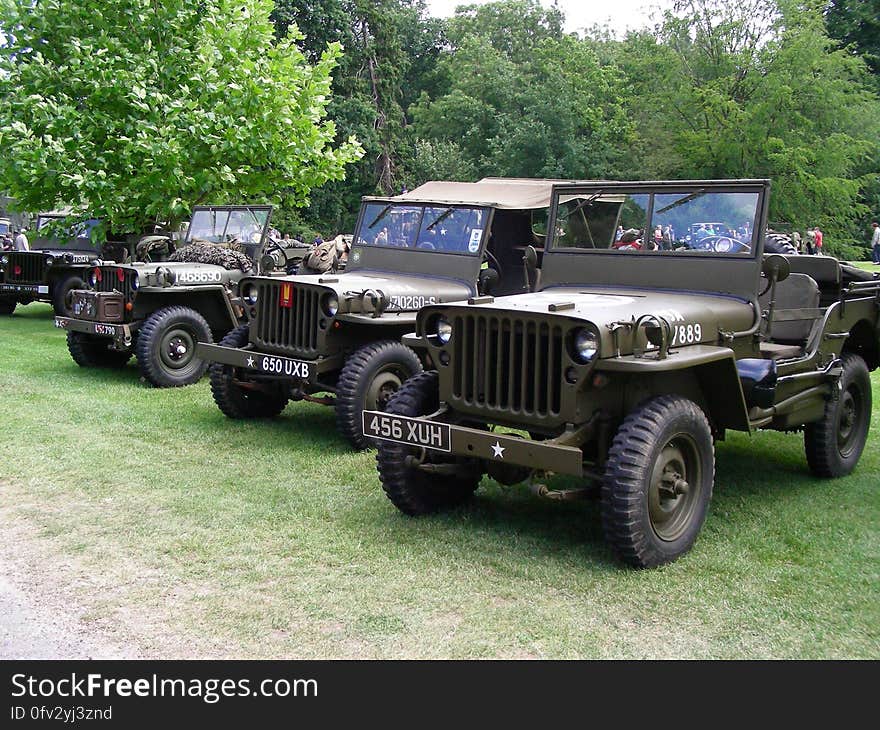 1961 Hotchkiss 1945 Willys MB 1944 Ford. 1961 Hotchkiss 1945 Willys MB 1944 Ford