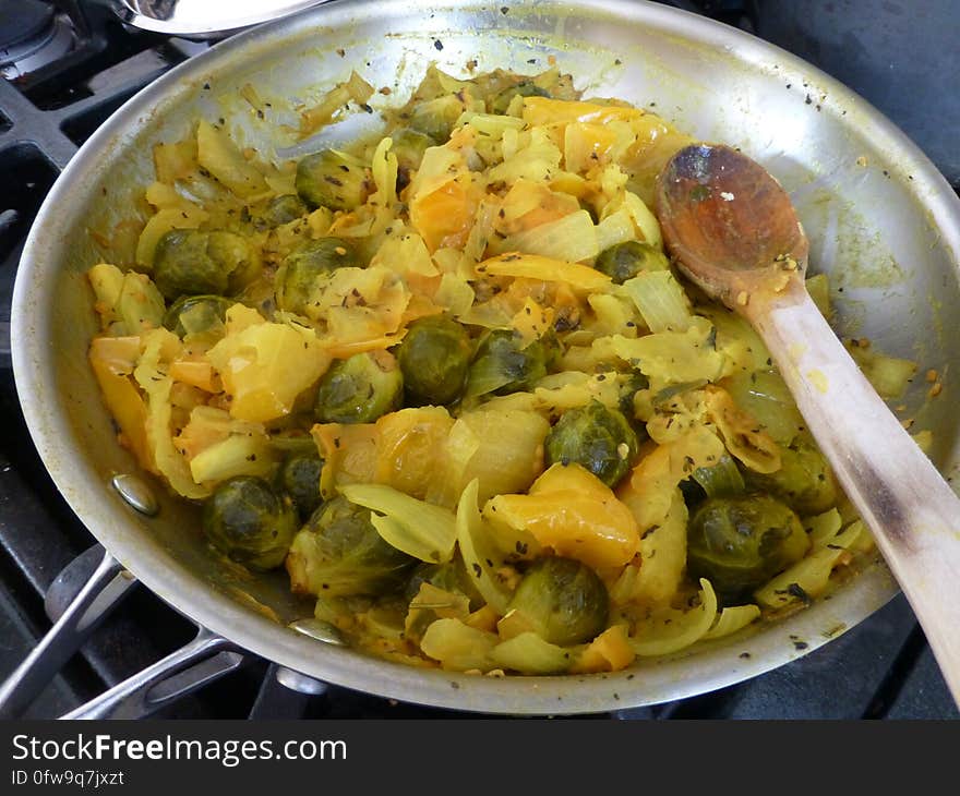 Food, Ingredient, Recipe, Fines herbes, Leaf vegetable, Citrus